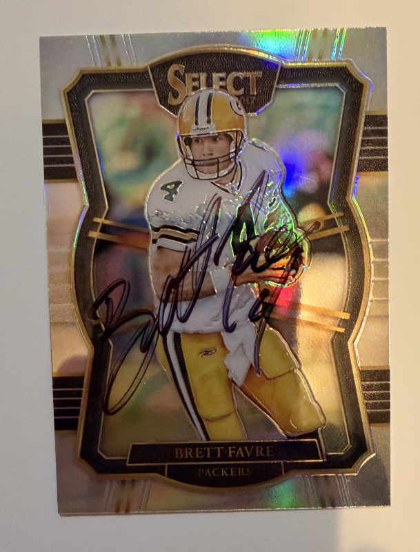 Brett Favre Autographed CARD