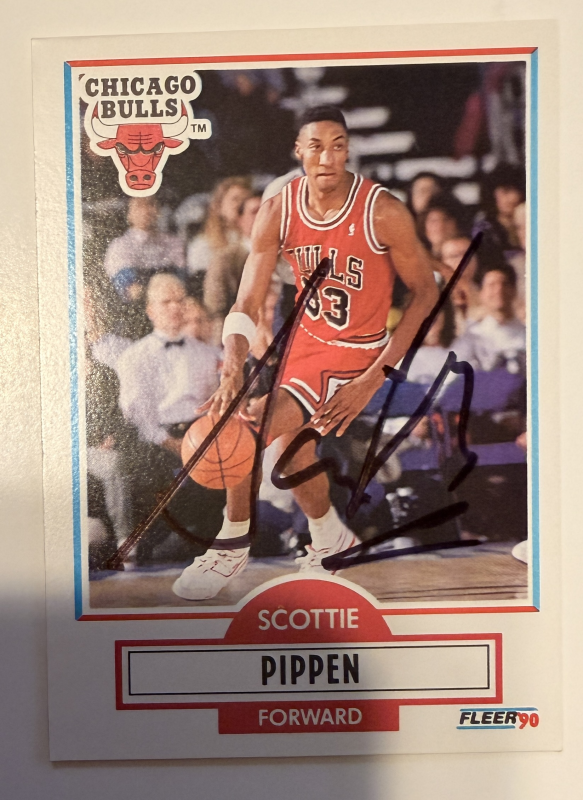 Scottie Pippen AUTOGRAPHED Card