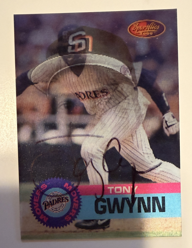 Tony Gwynn Autographed Card