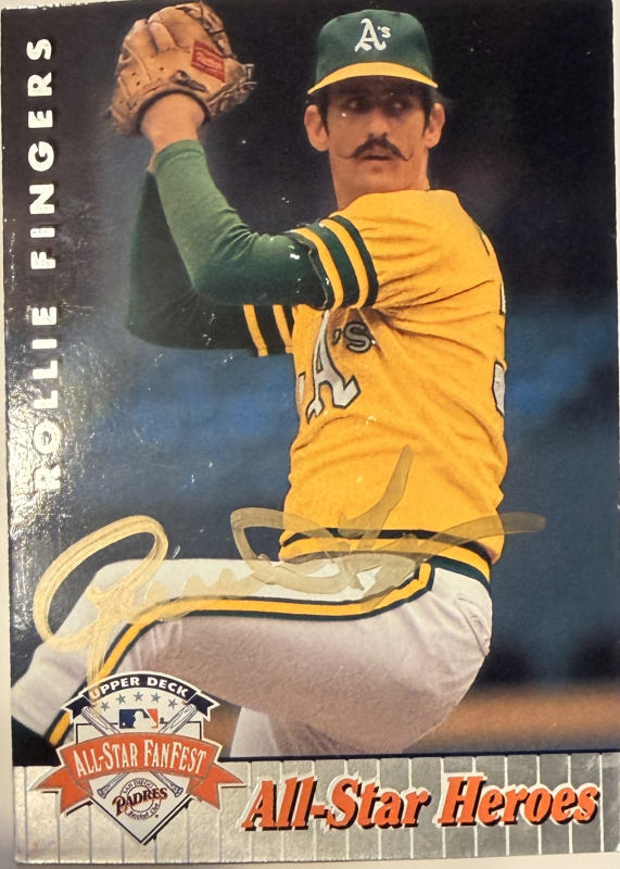 Rollie Fingers Autographed CARD