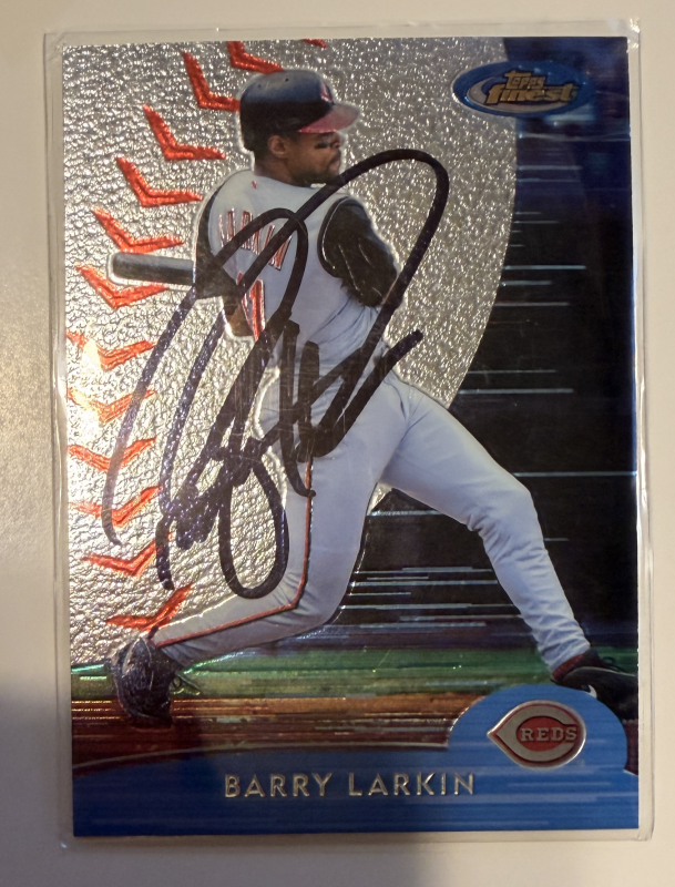 Barry LARKIN Autographed CARD
