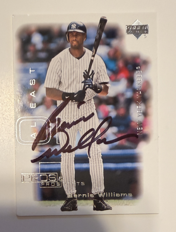 Bernie Williams Autographed Card